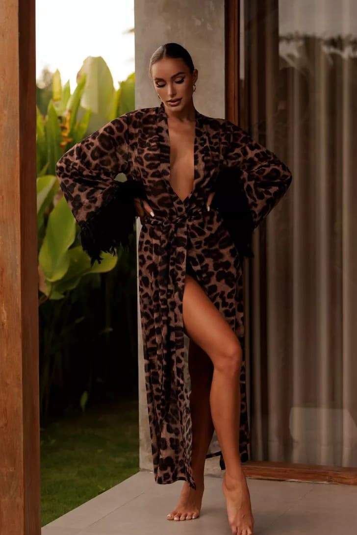 Natalie Leopar Desenli Tüylü Maxi Bornoz