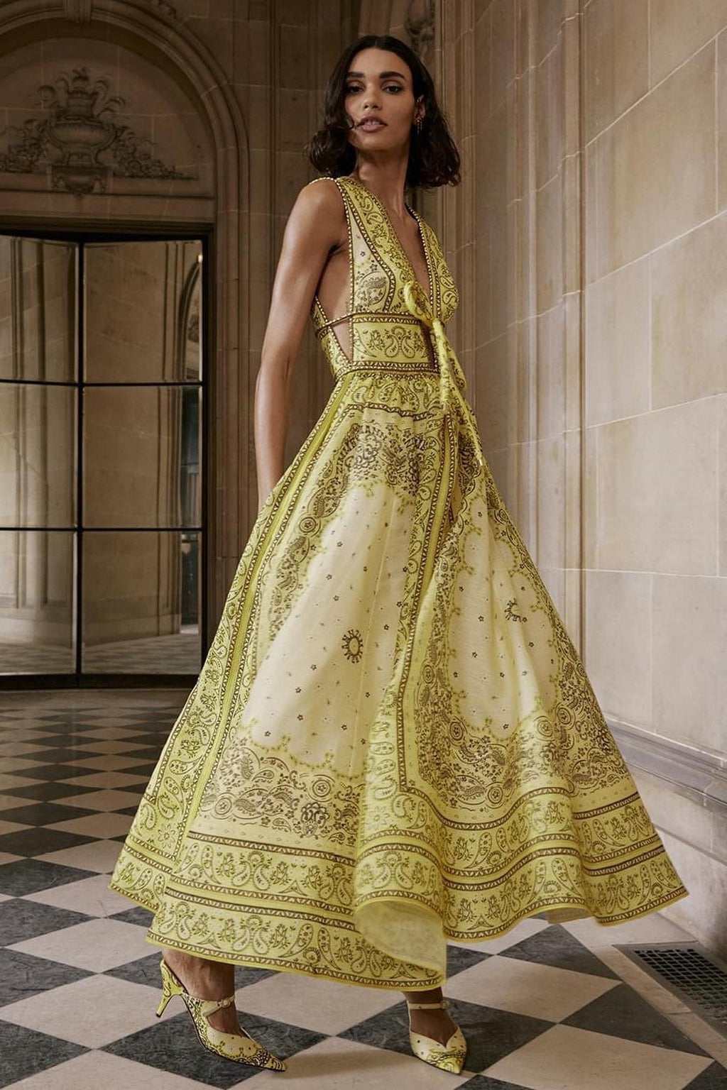 Simona Baskılı V Yaka Flare Maxi Elbise