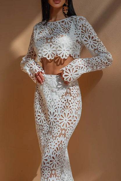 Lena Çiçekli Oymalı Set
