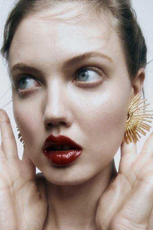 Metalik Sektör Yarım Daire Küpe