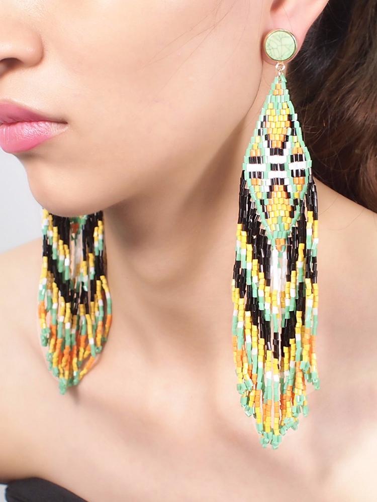 Queena Rhomb Boncuklu Püskül Küpe