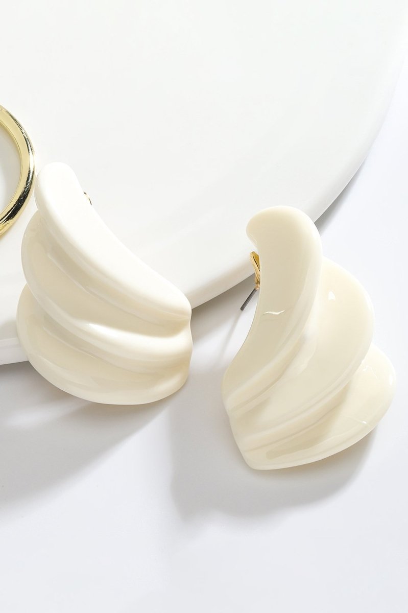 Reçine Kabuk Şeklinde Küpe