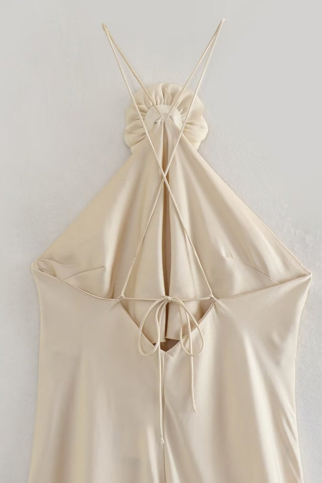 Sia Çıkarılabilir Gül Boyundan Bağlamalı Midi Elbise