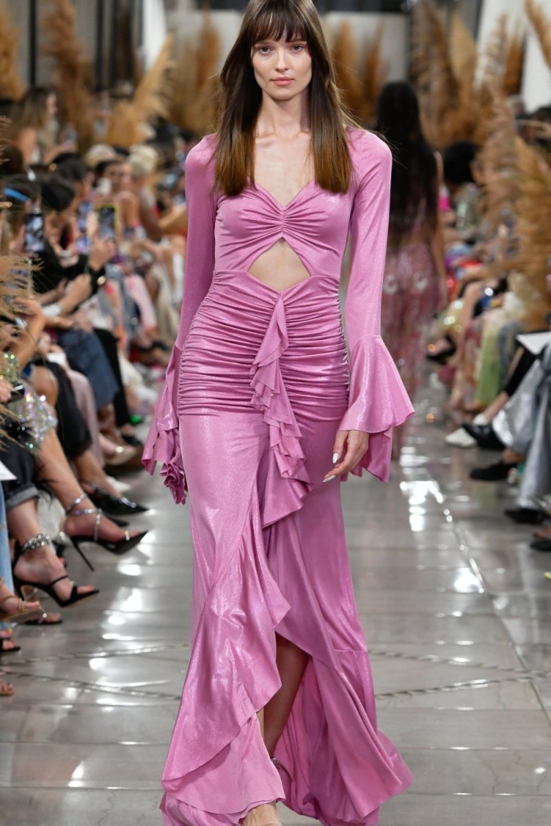 Sibyl Metalik Dekolteli Uzun Elbise