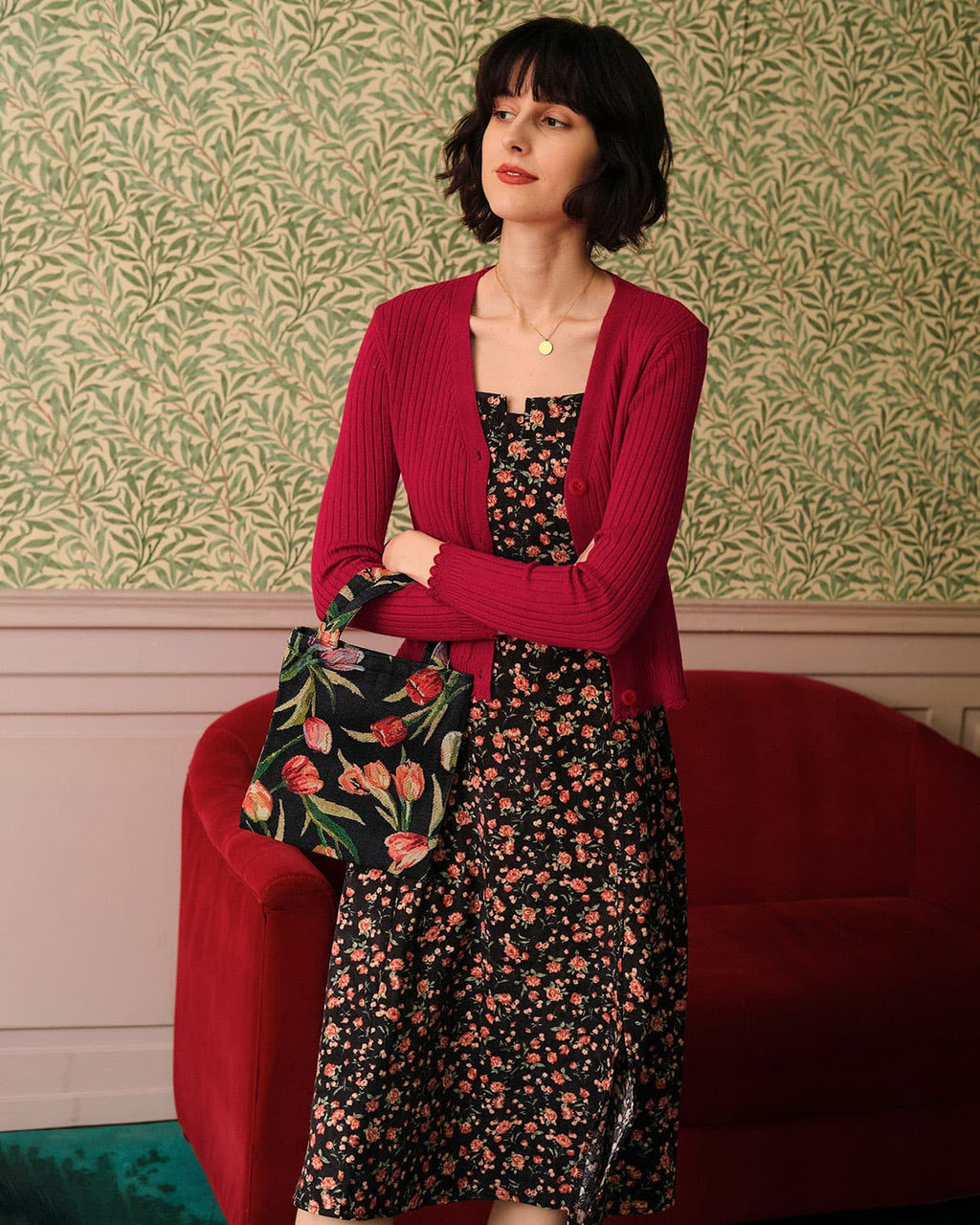 Düz V Yaka Nervürlü Hırka