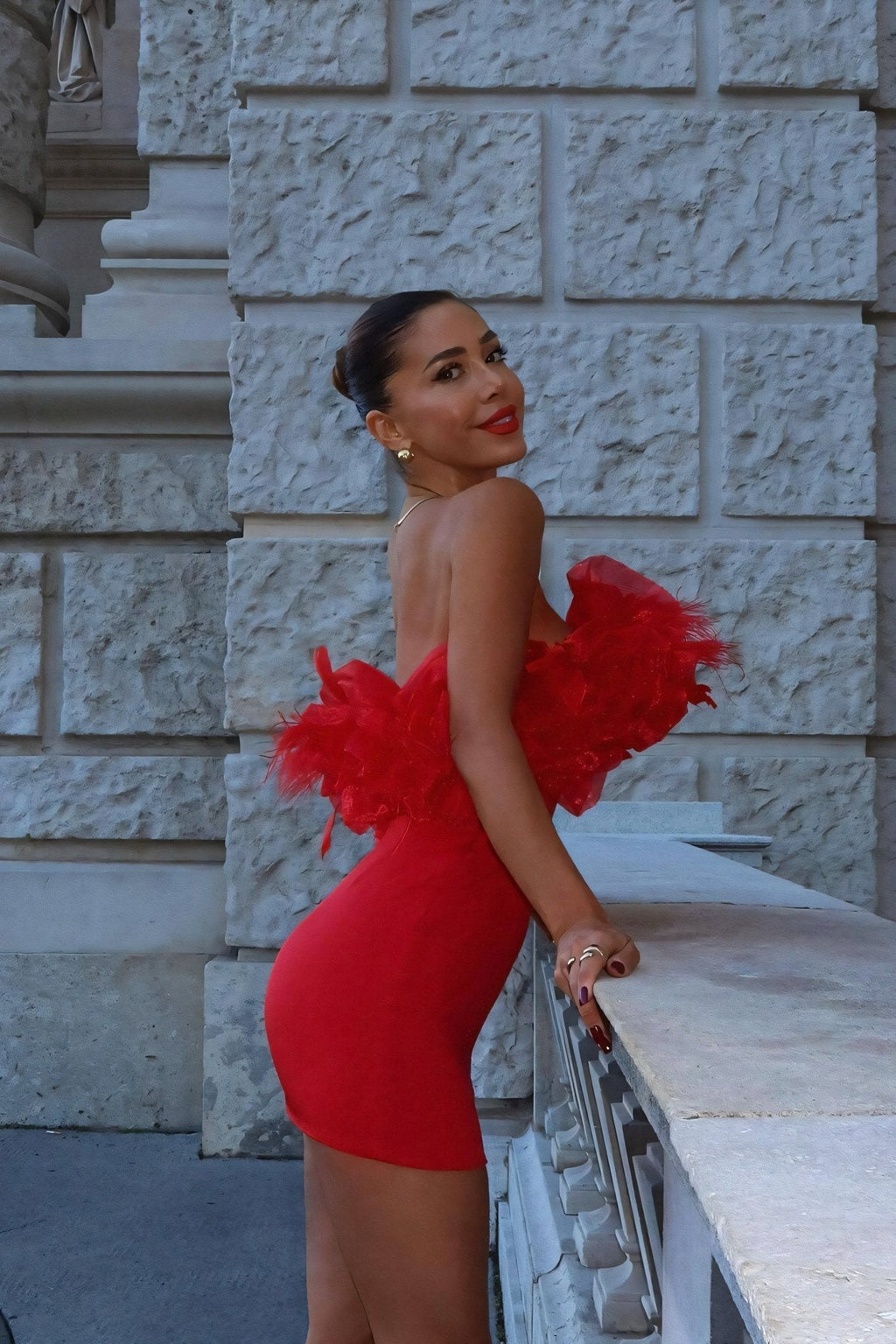 Truda Tüylü Omuzu Açık Mini Elbise