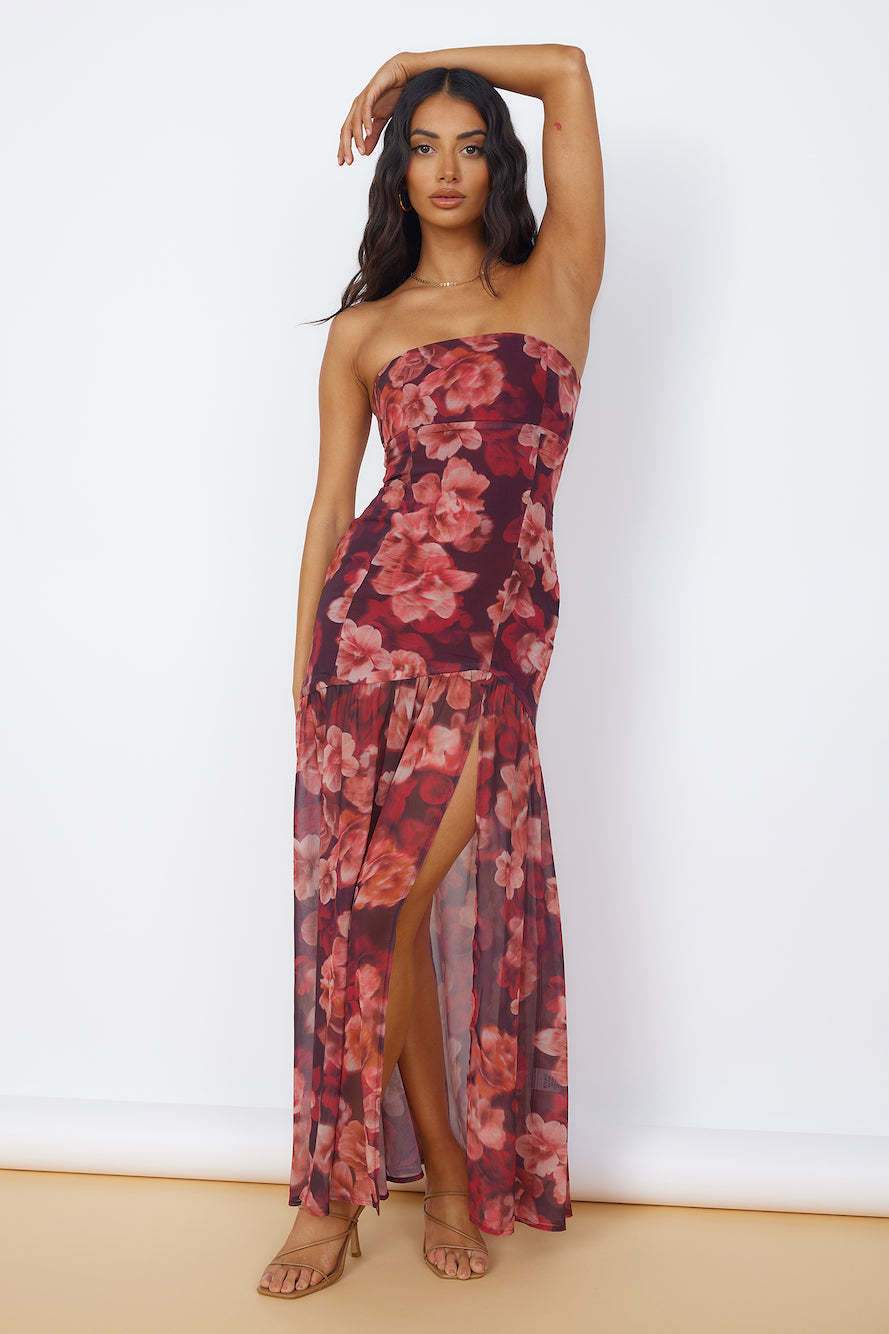 Yetta Baskılı Straplez Yırtmaçlı Uzun Elbise